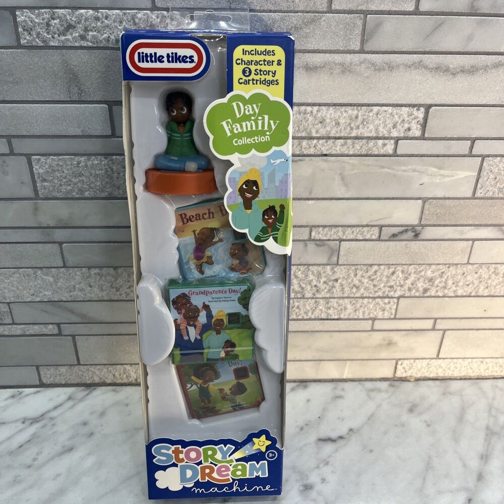 Little Tikes STORY DREAM MACHINE Day Family Collection Character & 3 Cartridges